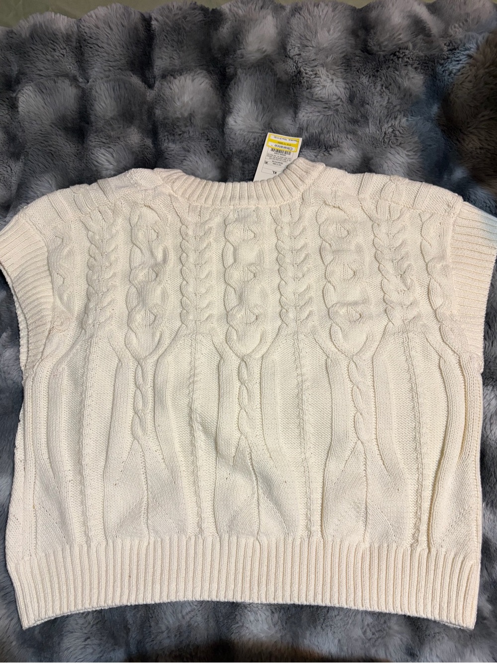 a new day Cream Cable-Knit Short Sleeve Sweater Vest